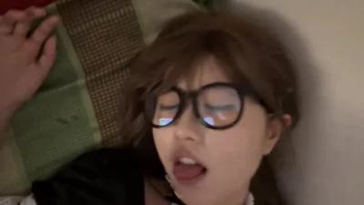 有完整女仆装眼镜母狗